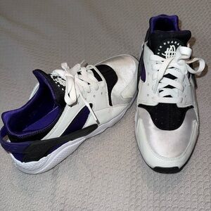 Nike Air Huarache White and Purple Sneakers